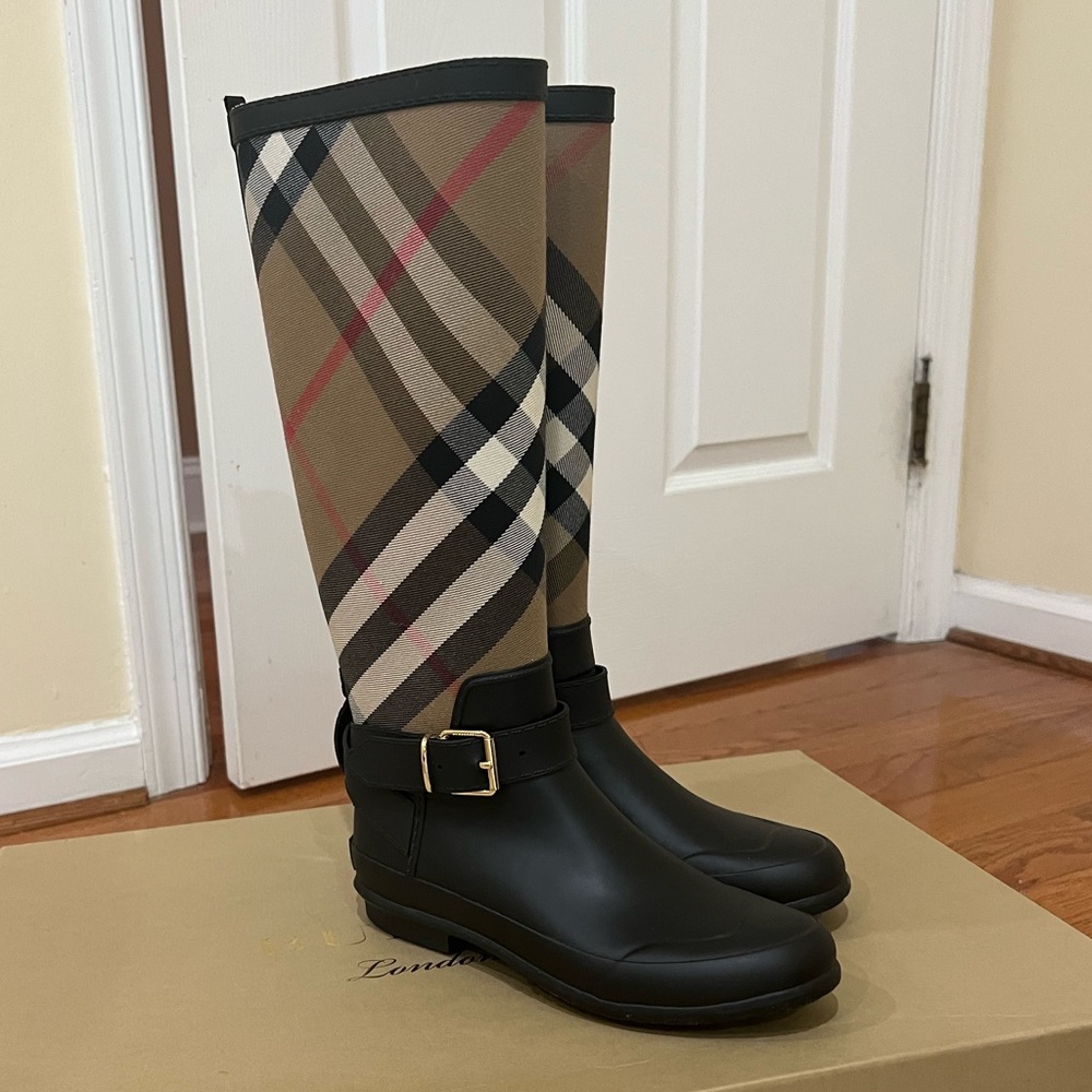Burberry Boots